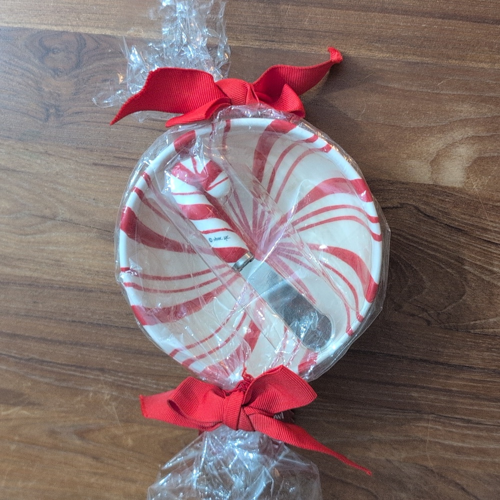 NWT Vintage Hallmark Peppermint Dip Bowl with Spreader Microwave Dishwasher Safe